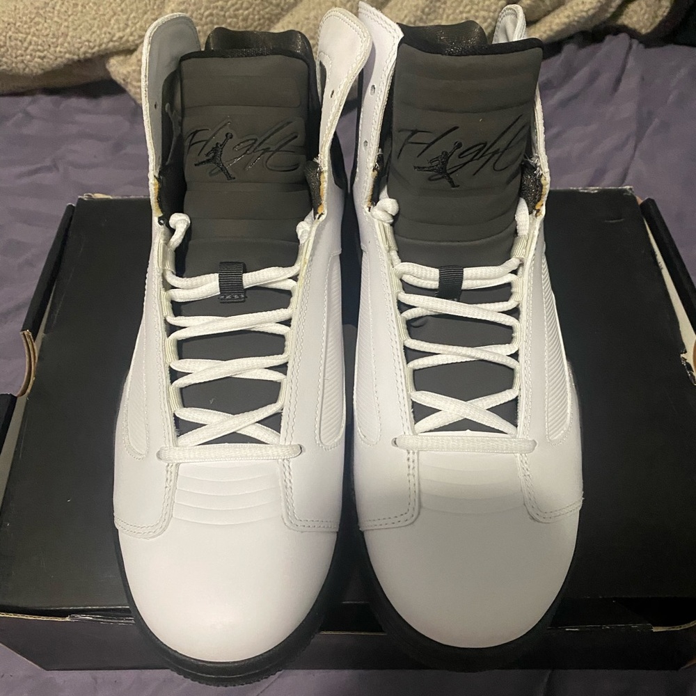 Jordan Flight Luminary - Picture 2 of 4
